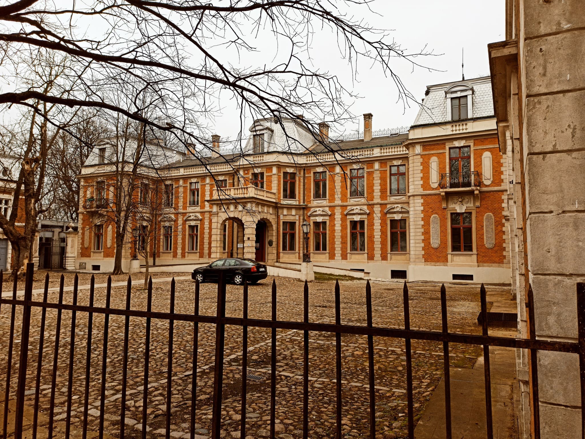 Foksal - ogród, który stał się ulicą. Spacer z przewodnikiem