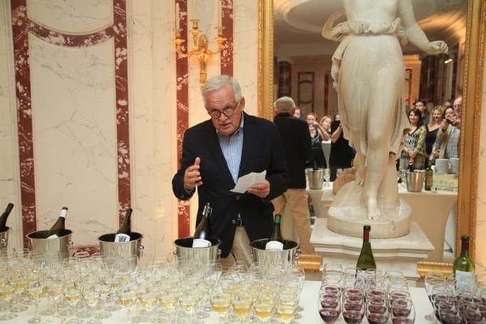 Profesor od sztuki i wina. Wieczór z winami z Małopolskiego Przełomu Wisły i prof. Wojciechem Włodarczykiem